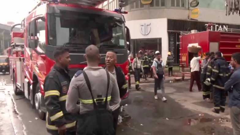 India News | Fire Breaks out at Restaurant in Mumbai's Bandra; No Injuries Reported